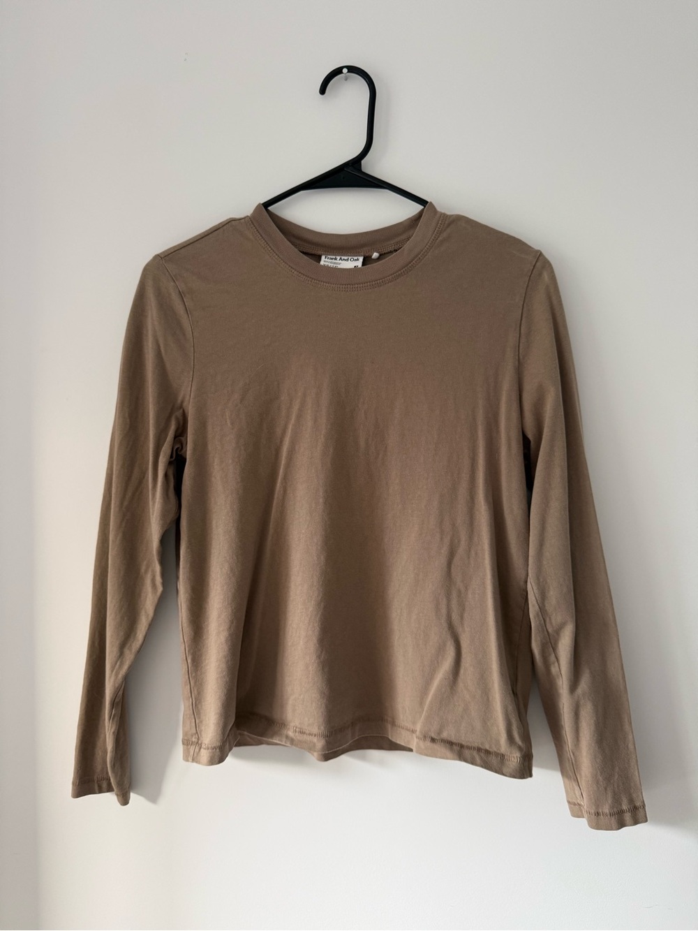 Frank & Oak Women’s Long-Sleeve Crewneck Top in Taupe